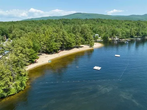 62 Spitzen Street Moultonborough NH 03254