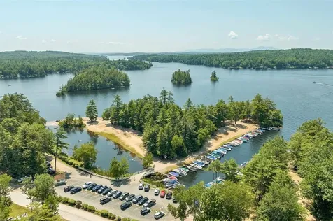 62 Spitzen Street Moultonborough NH 03254