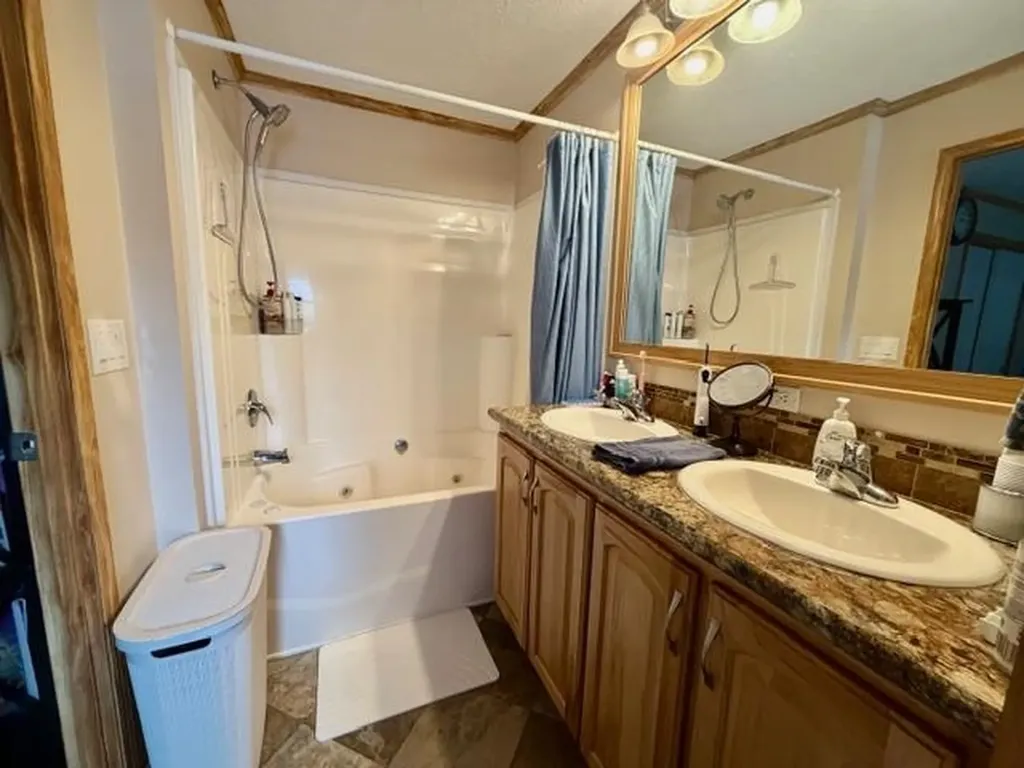 3 Eden Drive Gorham NH 03581