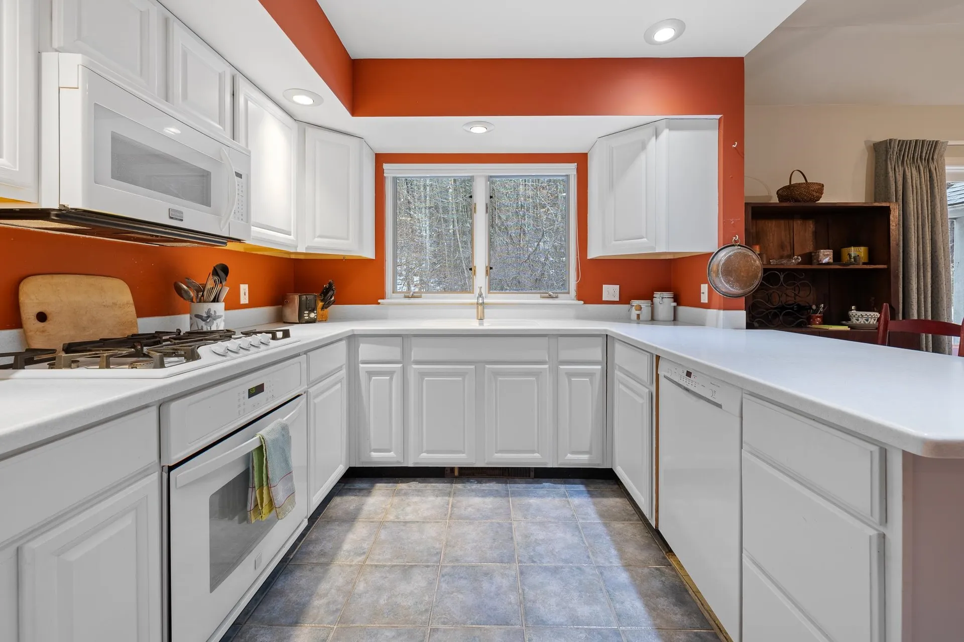 84 Iris Way Hartford VT 05001