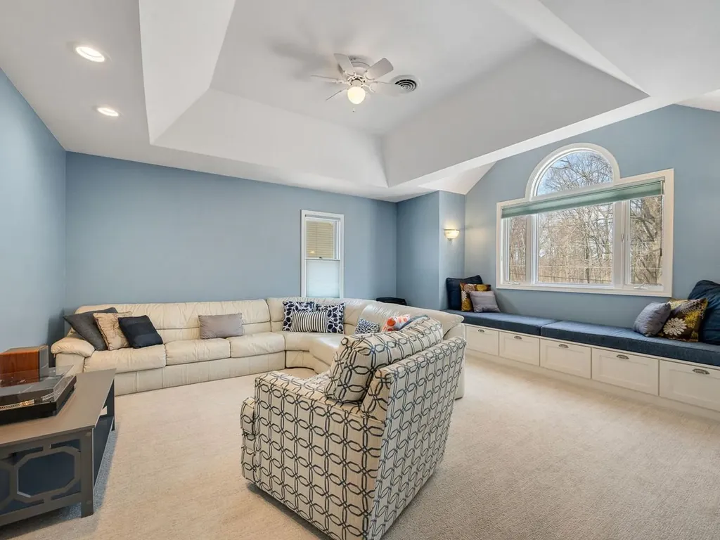 346 Broadlake Road Colchester VT 05446