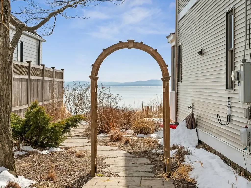 346 Broadlake Road Colchester VT 05446