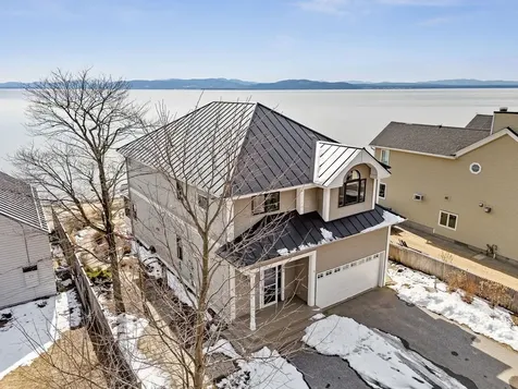 346 Broadlake Road Colchester VT 05446