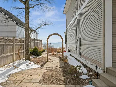 346 Broadlake Road Colchester VT 05446