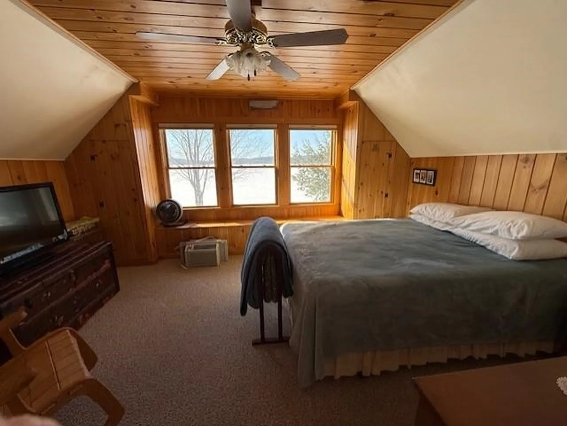 9 Lakeside Road Newbury NH 03255