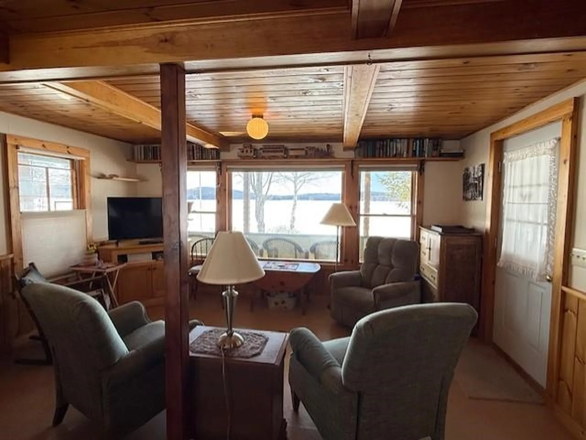 9 Lakeside Road Newbury NH 03255
