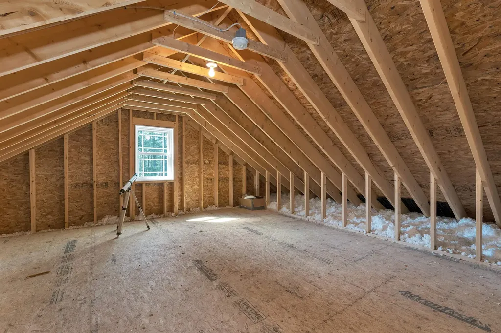 142 Worcester Road Hollis NH 03049