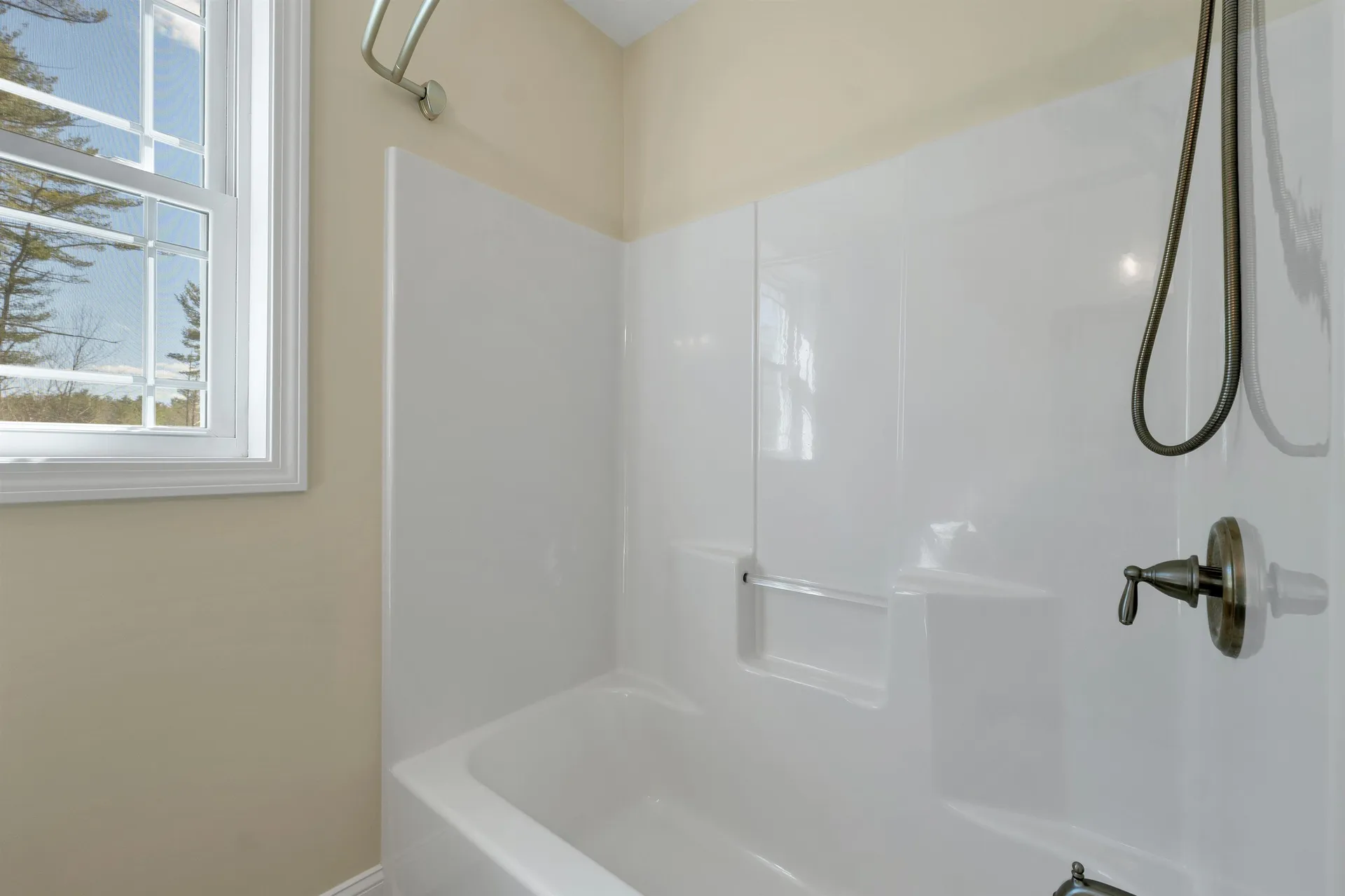 142 Worcester Road Hollis NH 03049