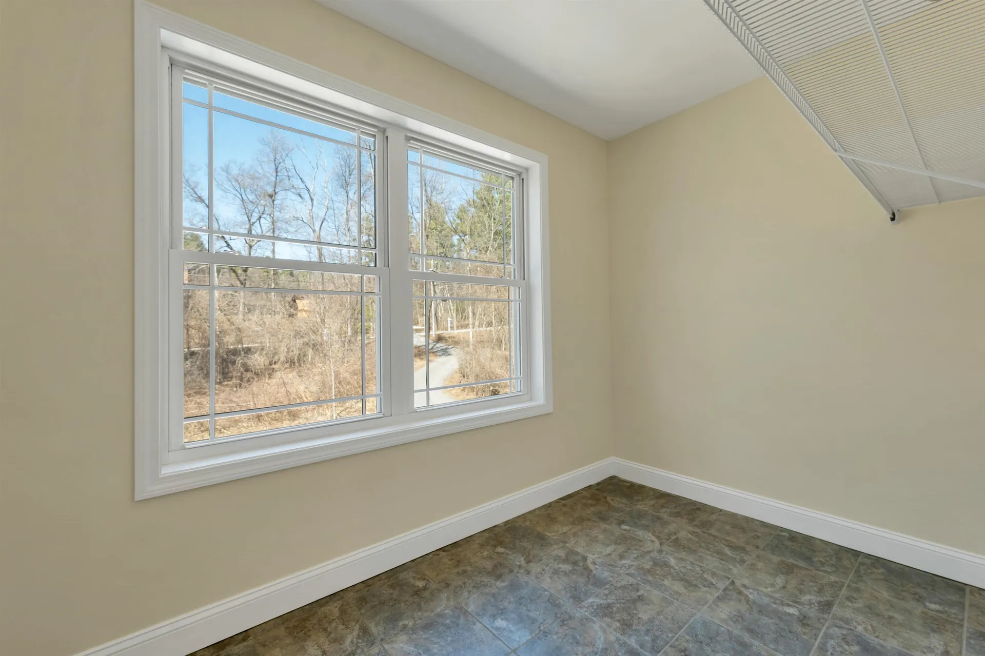 142 Worcester Road Hollis NH 03049