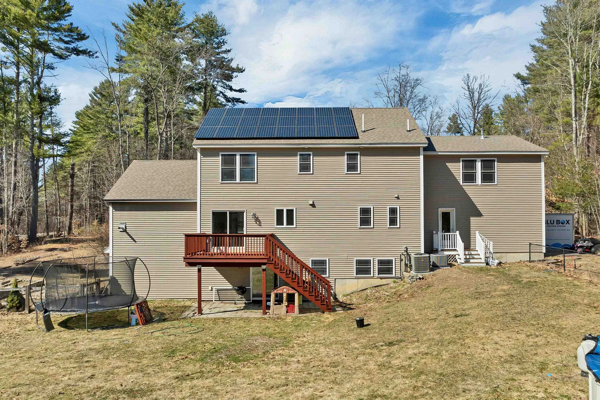 142 Worcester Road Hollis NH 03049
