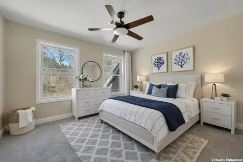 142 Worcester Road Hollis NH 03049