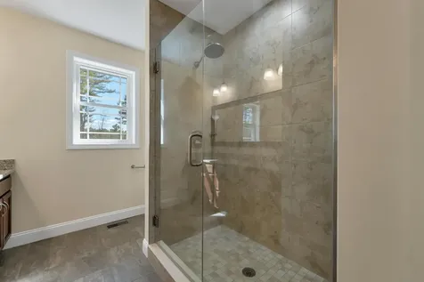 142 Worcester Road Hollis NH 03049