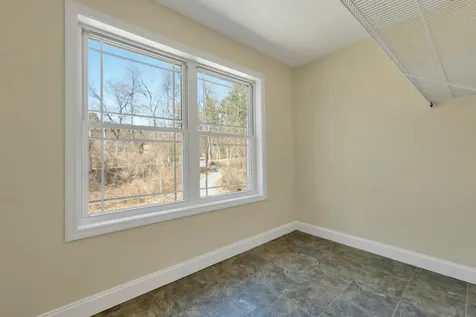 142 Worcester Road Hollis NH 03049