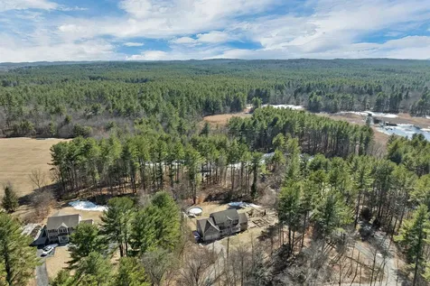 142 Worcester Road Hollis NH 03049