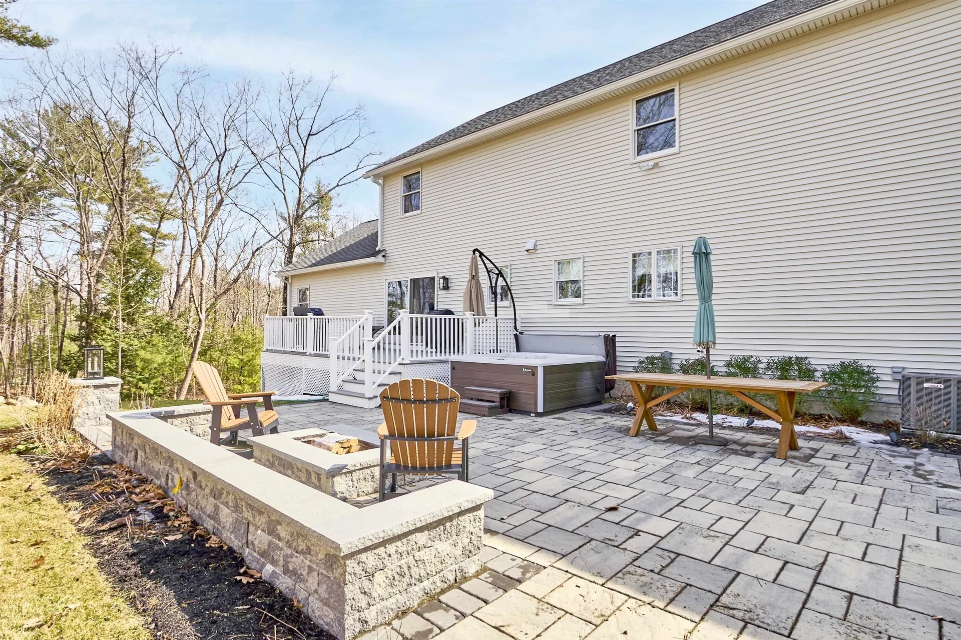 23 Austin Lane Hollis NH 03049