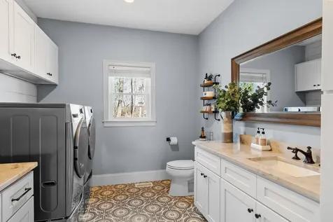 23 Austin Lane Hollis NH 03049