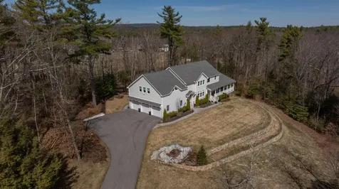 23 Austin Lane Hollis NH 03049