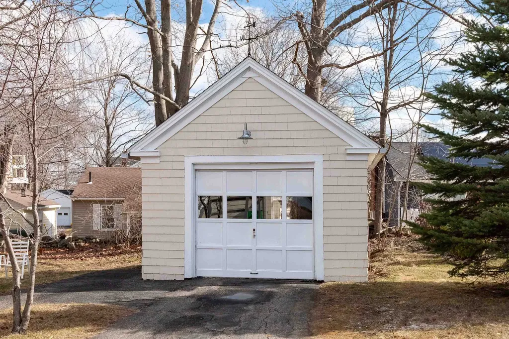 111 Essex Avenue Portsmouth NH 03801