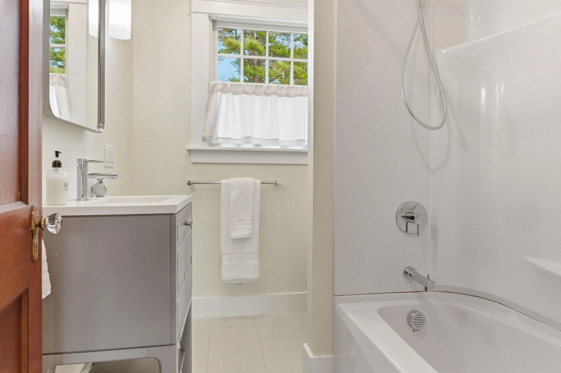 111 Essex Avenue Portsmouth NH 03801