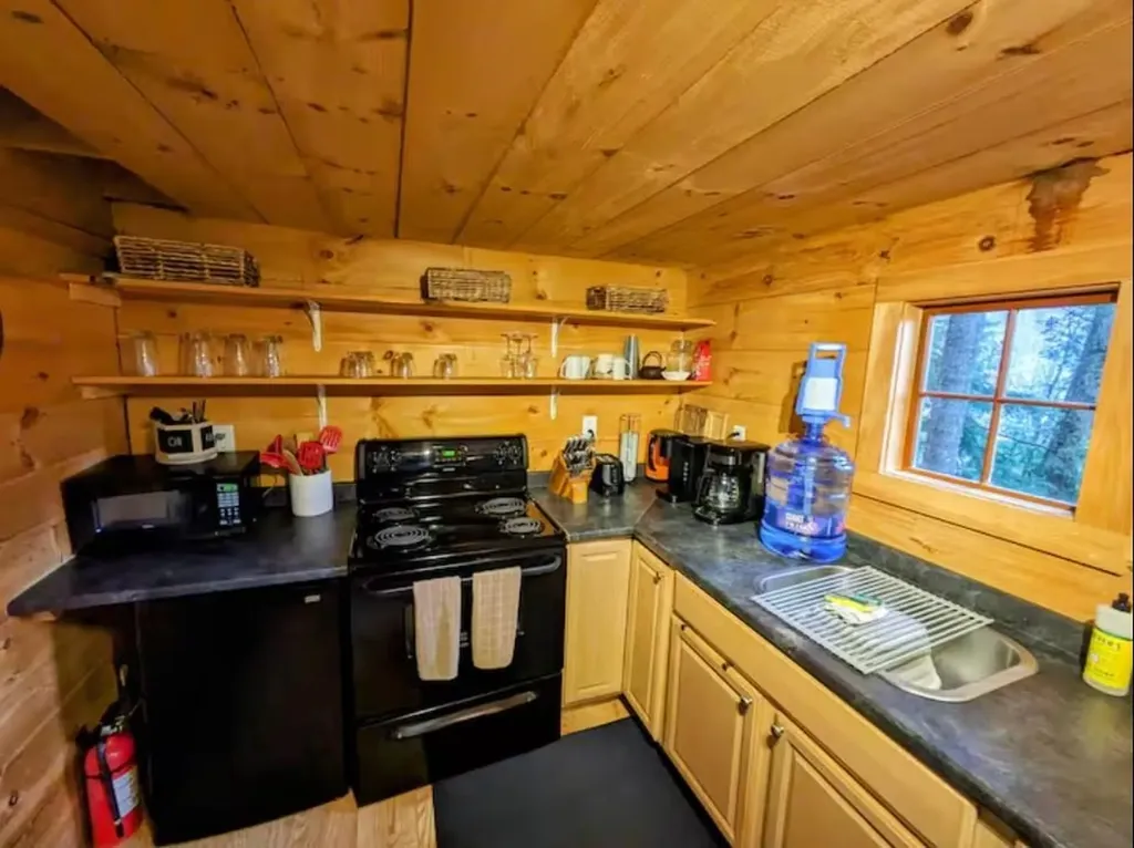 108 Tyler Way Bath NH 03740