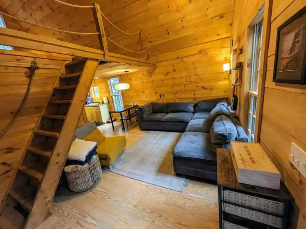 108 Tyler Way Bath NH 03740