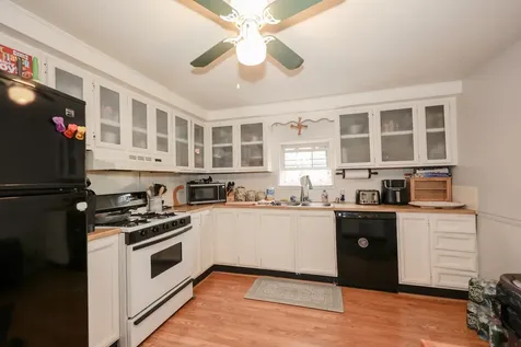 4 Briarwood Drive Merrimack NH 03054