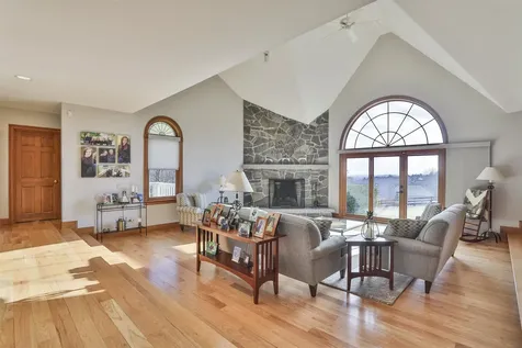 293 Pine Hill Road Hollis NH 03049