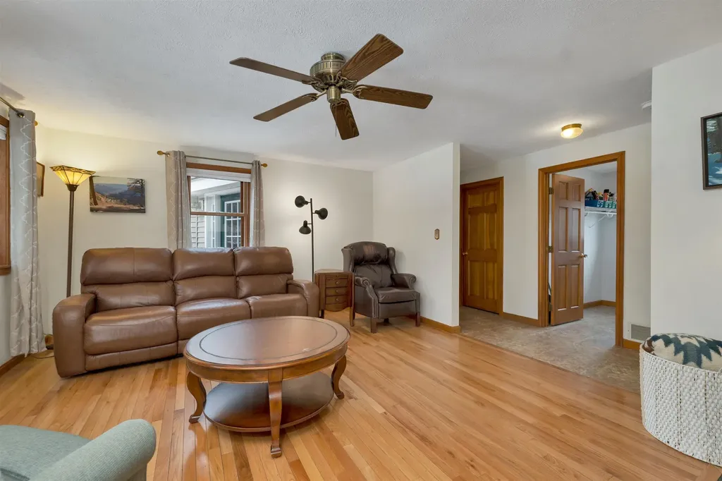 234 Paige Hill Road Goffstown NH 03045