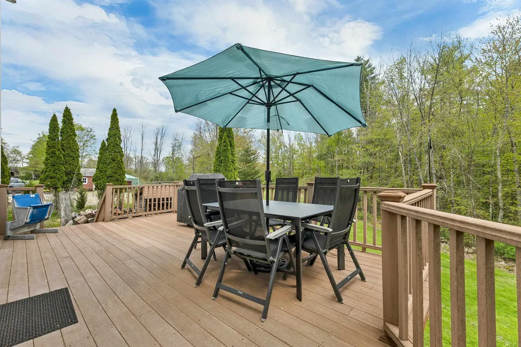 234 Paige Hill Road Goffstown NH 03045