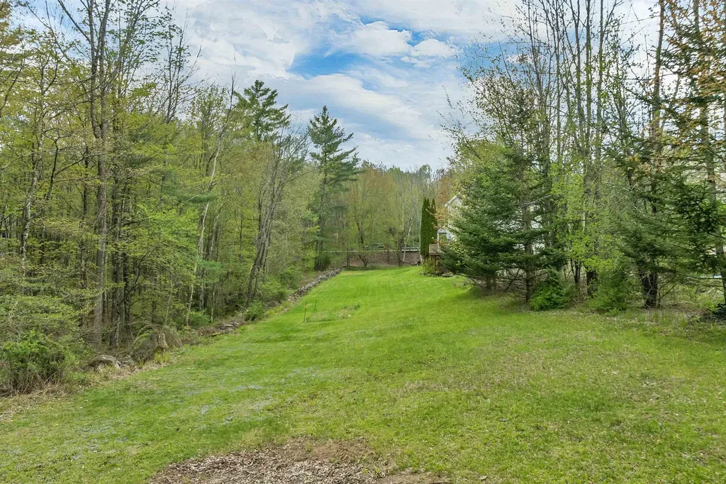 234 Paige Hill Road Goffstown NH 03045