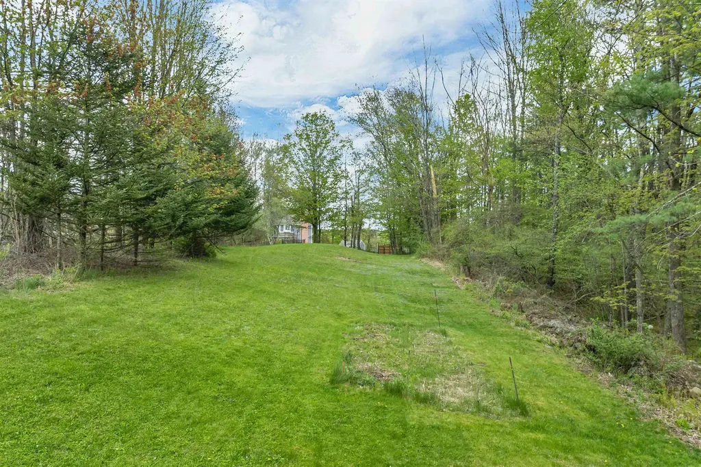 234 Paige Hill Road Goffstown NH 03045