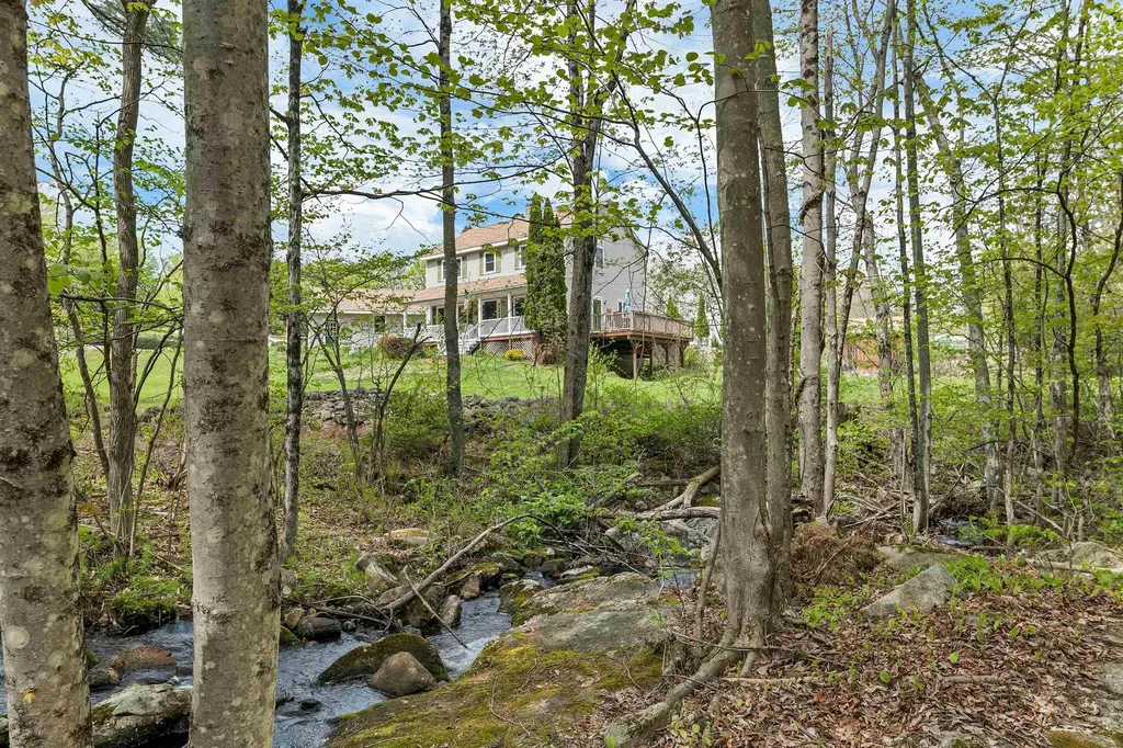 234 Paige Hill Road Goffstown NH 03045