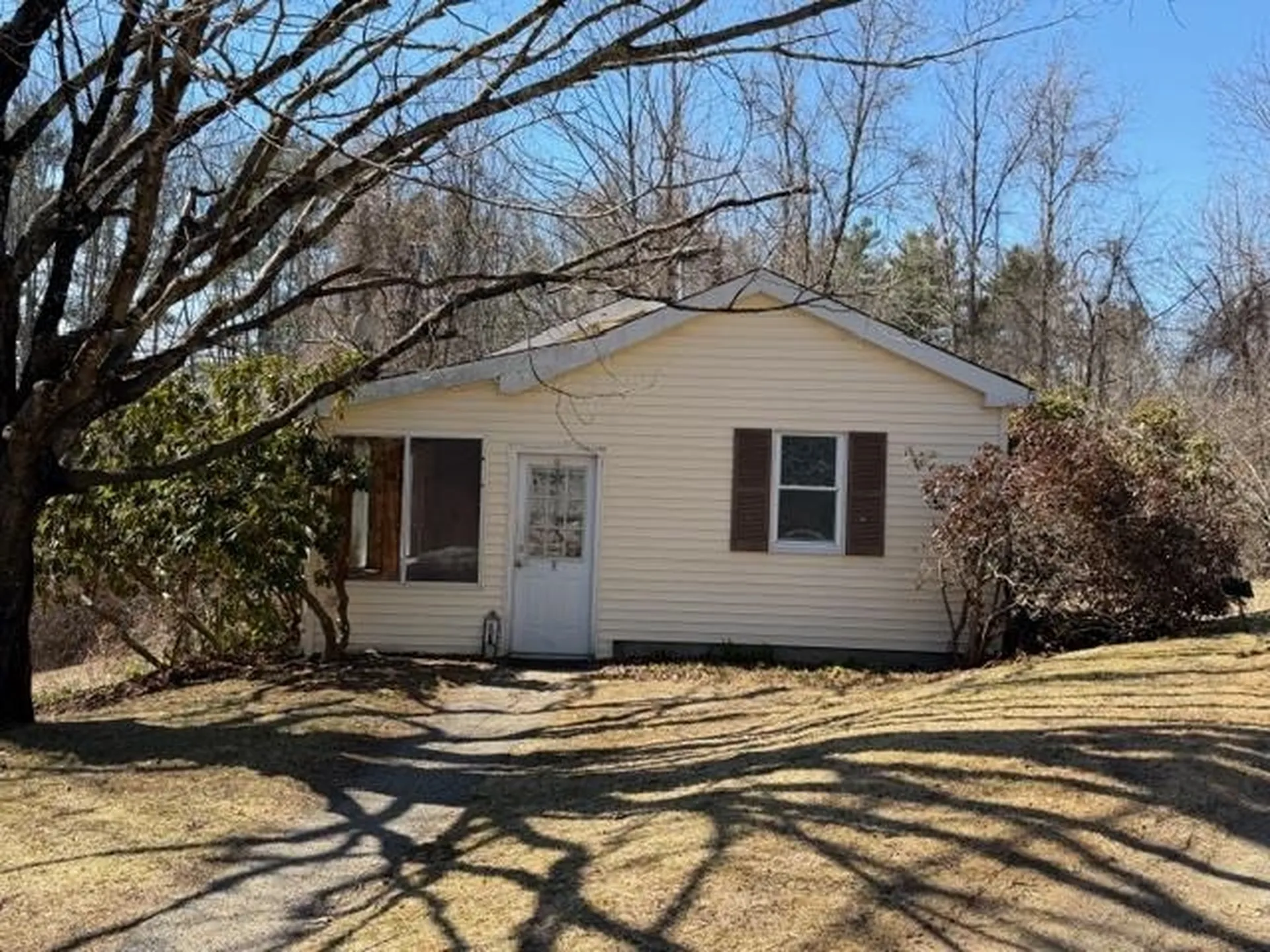 7 Woody Lane Lee NH 03861