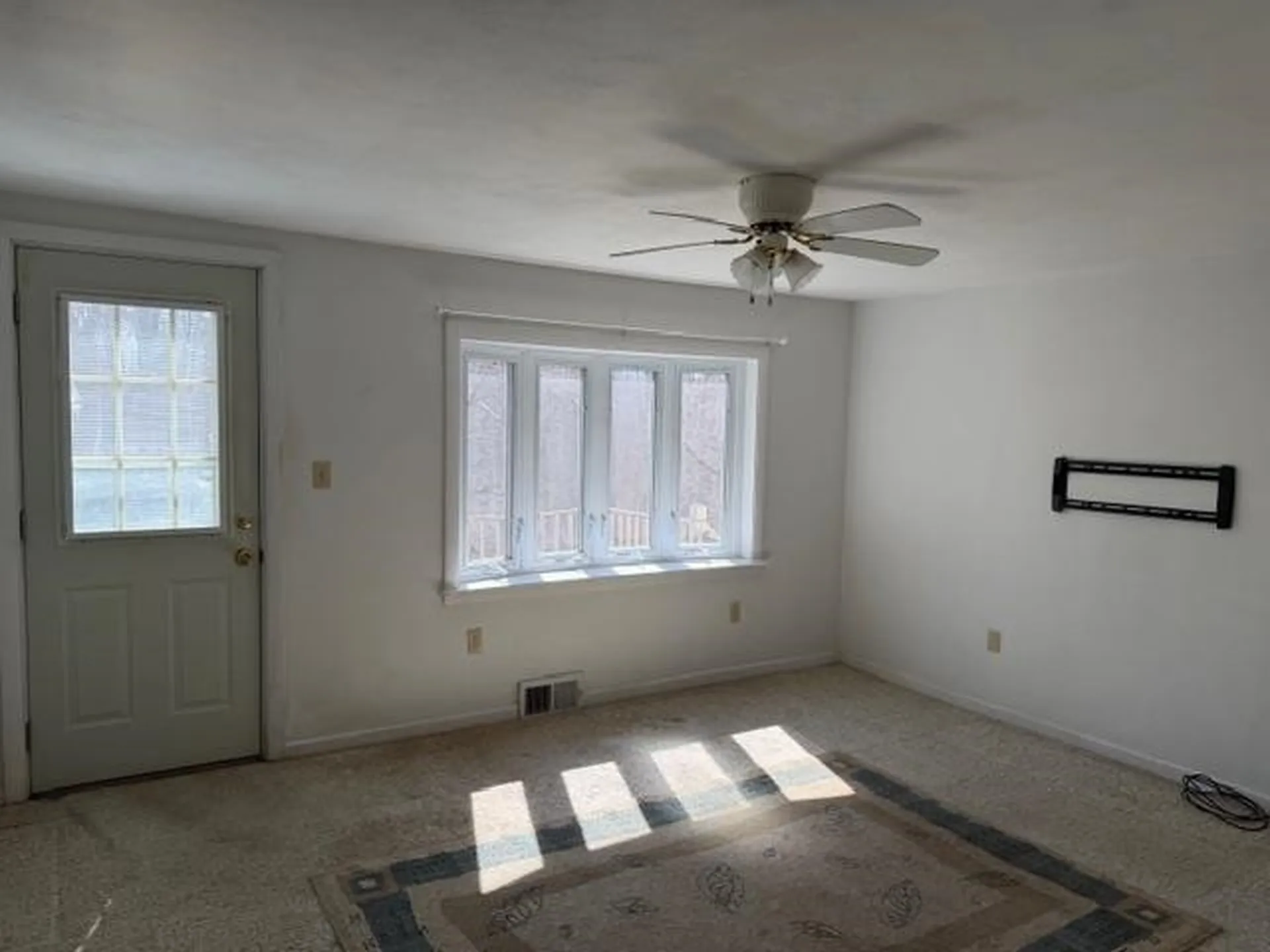 7 Woody Lane Lee NH 03861