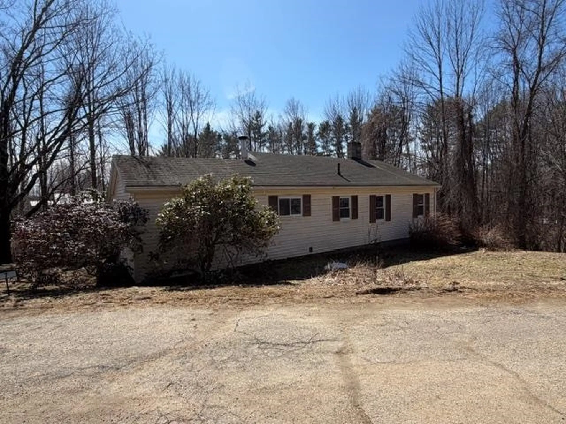 7 Woody Lane Lee NH 03861