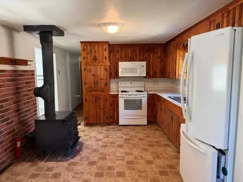 7 Woody Lane Lee NH 03861