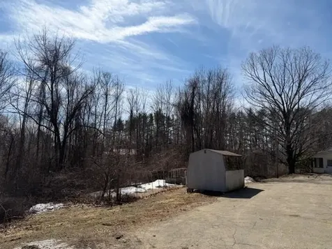 7 Woody Lane Lee NH 03861