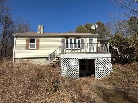 7 Woody Lane Lee NH 03861