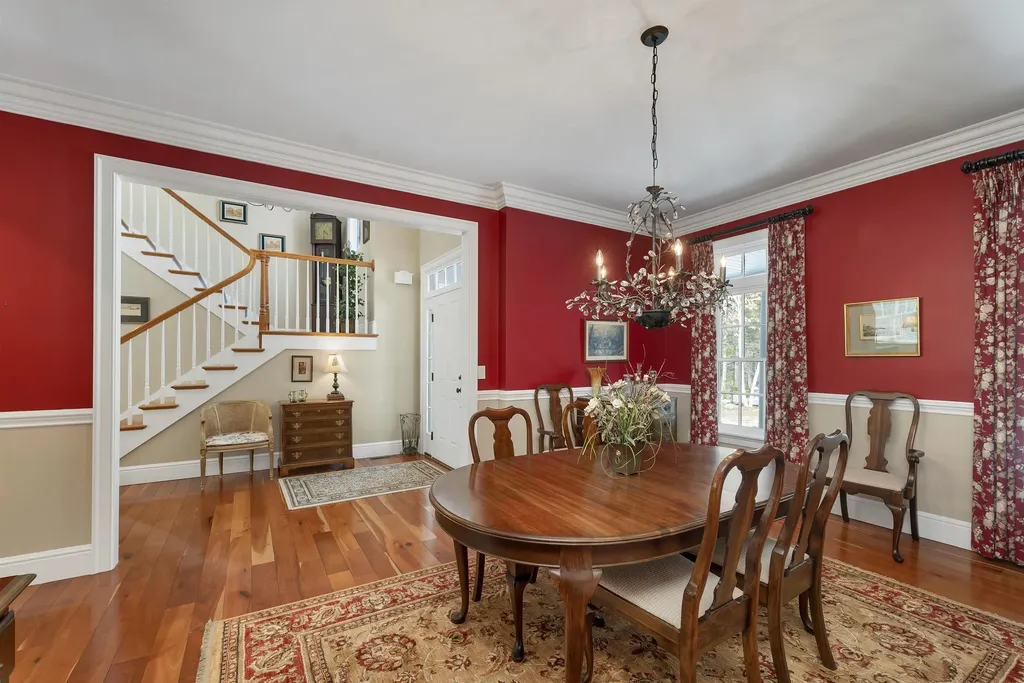 27 Abenaukee Drive Wolfeboro NH 03894