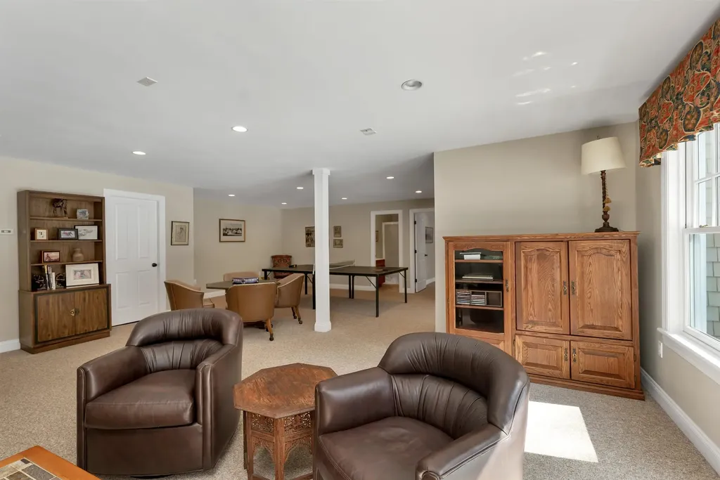 27 Abenaukee Drive Wolfeboro NH 03894