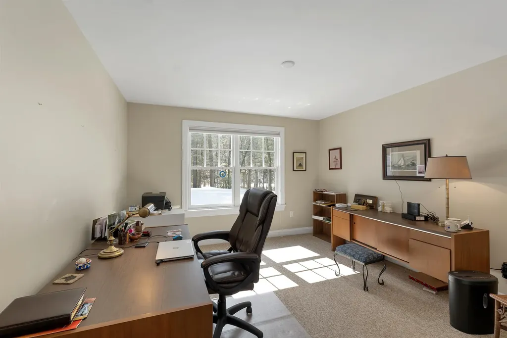27 Abenaukee Drive Wolfeboro NH 03894