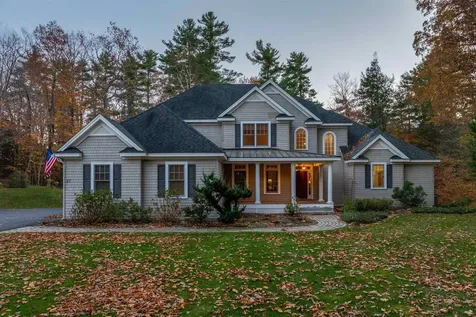 27 Abenaukee Drive Wolfeboro NH 03894
