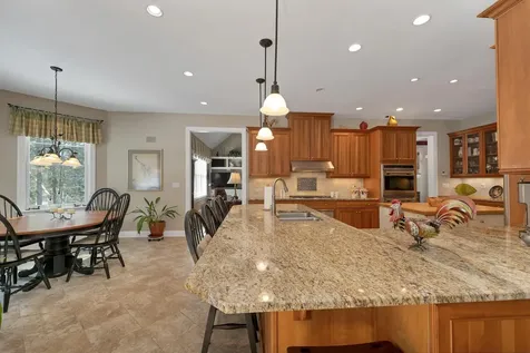 27 Abenaukee Drive Wolfeboro NH 03894