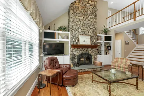 27 Abenaukee Drive Wolfeboro NH 03894