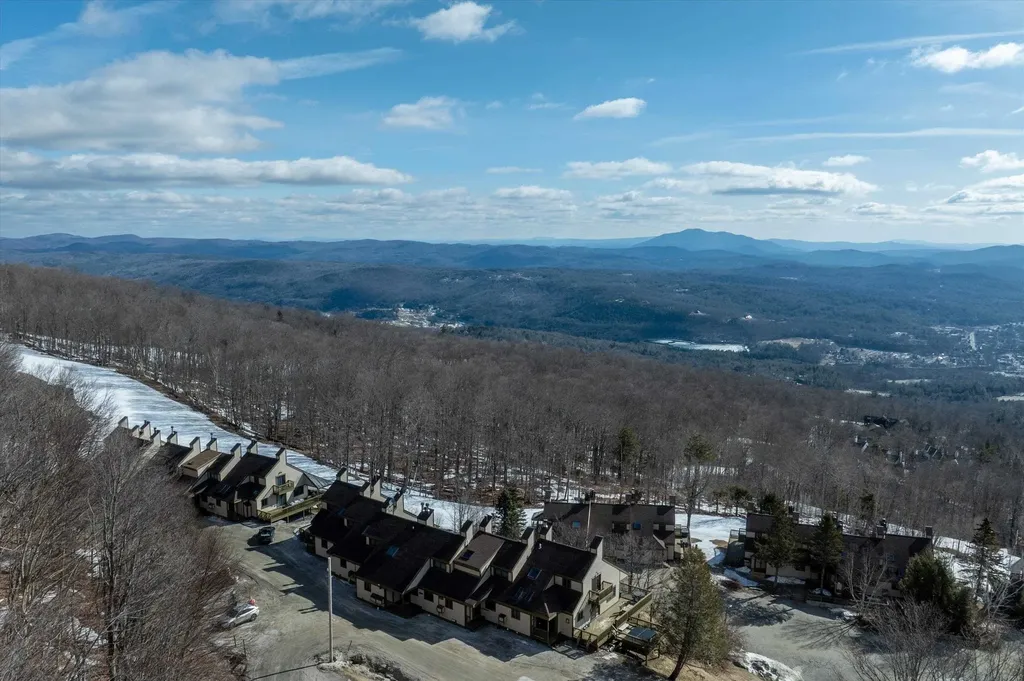 320 Okemo Trailside Extension Ludlow VT 05149