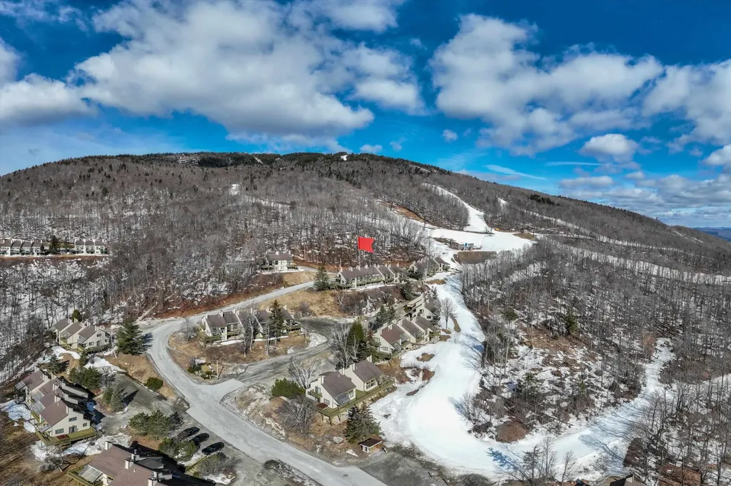320 Okemo Trailside Extension Ludlow VT 05149