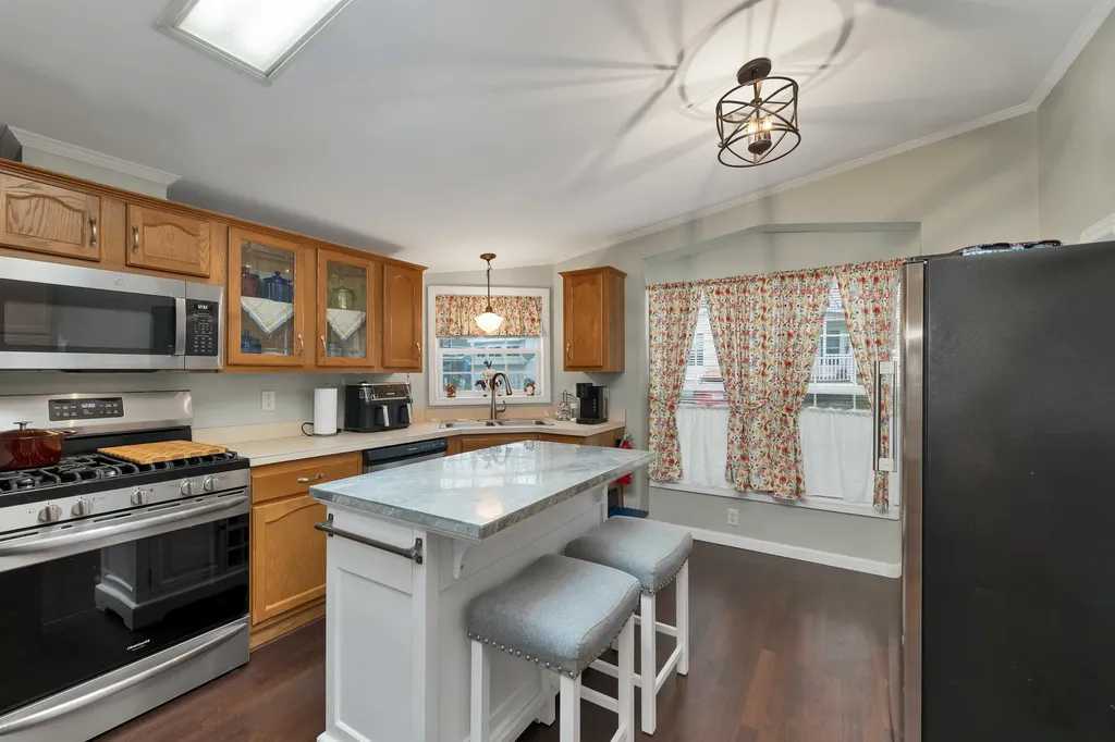 608 Canterbury Drive Exeter NH 03833