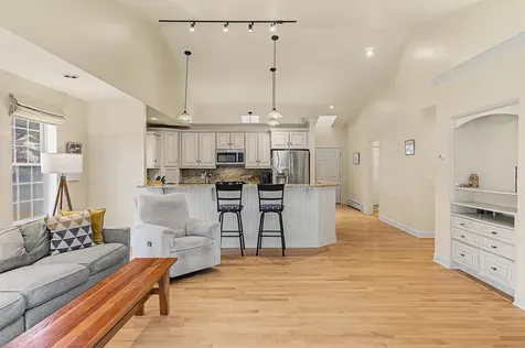 43 Iris Lane South Burlington VT 05403