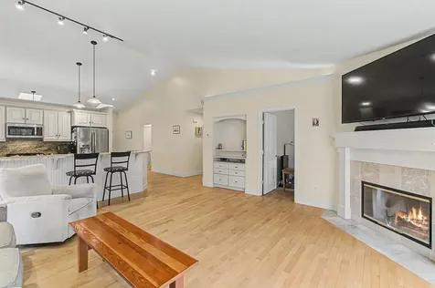 43 Iris Lane South Burlington VT 05403