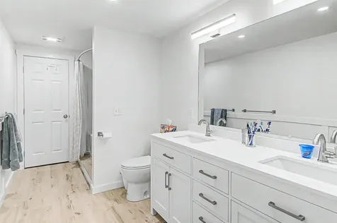 43 Iris Lane South Burlington VT 05403